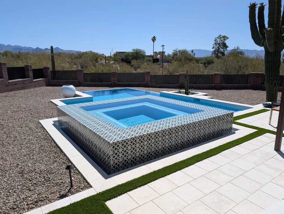 Champagne Edge Spa